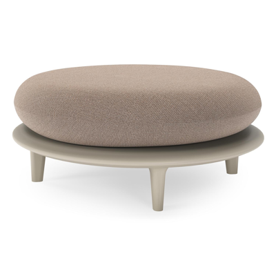 Bomero poef in beige aluminium met savane earth all weather sunbrella® luxe kussen