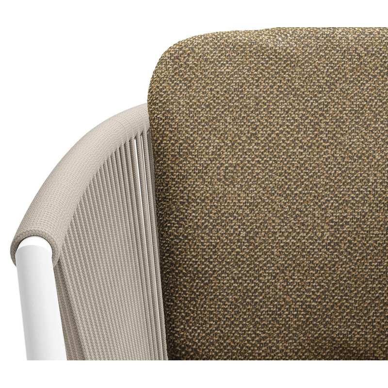 Orso tuinstoel in wit aluminium en beige verticaal geweven ronde rope met luxe zitkussen in All Weather Cosytica Madagascar Walnut