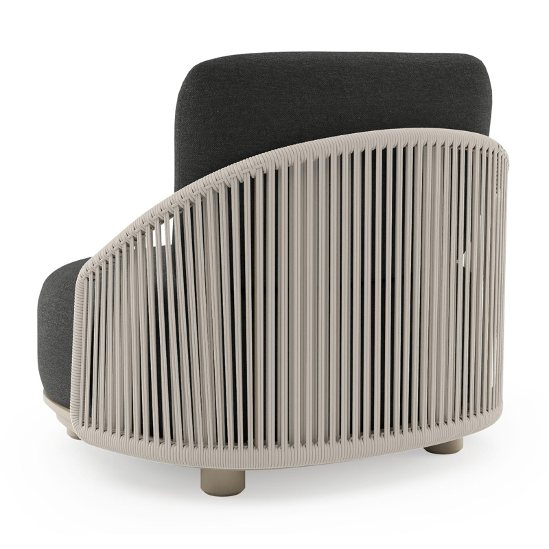 Vadelo loungestoel in beige aluminium en beige verticaal geweven ronde rope met chartres sooty all weather sunbrella® luxe kussen