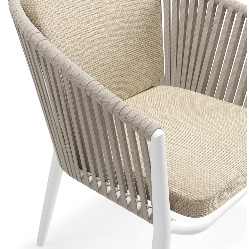 Chaise de jardin Orso en aluminium blanc et corde plate tissée verticalement beige avec coussin en All Weather Cosytica Althea Camel