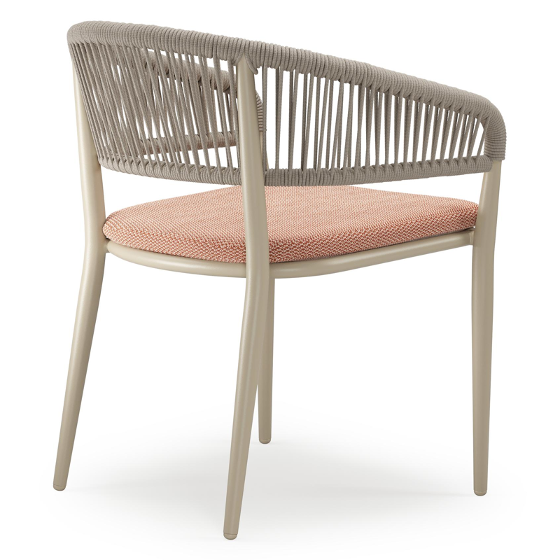 Tolfa stapelbare tuinstoel in beige aluminium en beige verticaal geweven ronde rope met stoelkussen in All Weather Sunbrella® Luxe Lopi Fawn