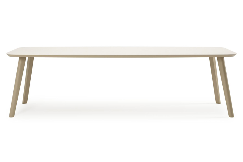 Mosa tuinset in beige aluminium en crema minerale sintered stone met 8 stapelbare Zamora tuinstoelen