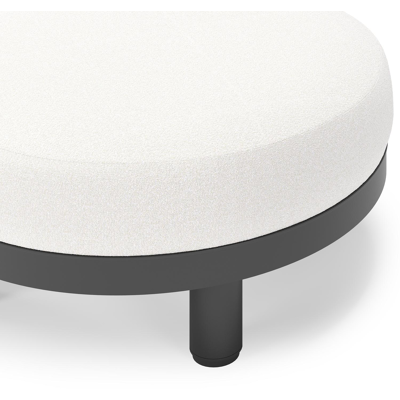 Donato lounge poef in zwart aluminium met All Weather Solica Soul Optik kussen