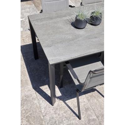 Malito tuintafel in zwart aluminium en volkeramiek aspen grey - L 240 x B 100 x H 75 cm
