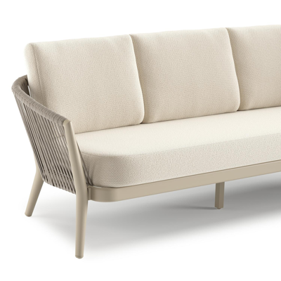 Orso loungebank in beige aluminium en beige verticaal geweven ronde rope met Althea Off White all weather cosytica kussen