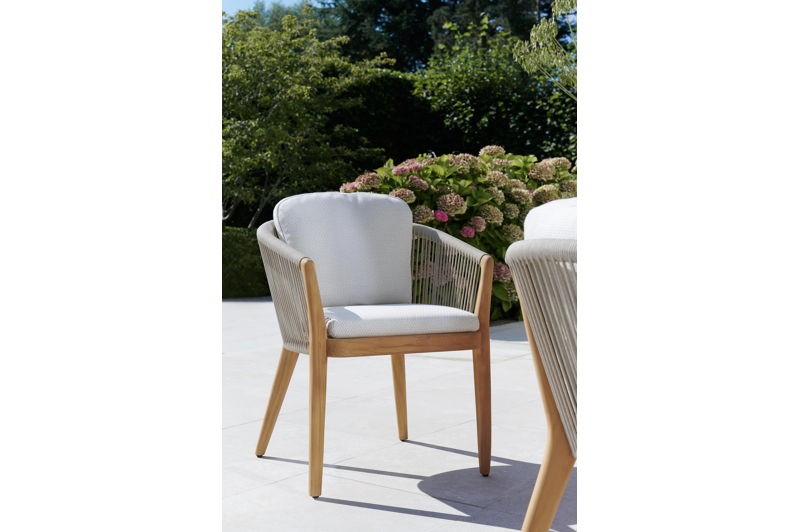 Orso tuinstoel in teak en beige verticaal geweven luxe vlakke rope