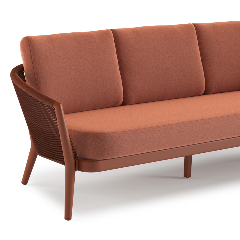 Orso loungebank in roestbruin aluminium en roestbruin verticaal geweven ronde rope met Heritage Rust all weather sunbrella® luxe kussen