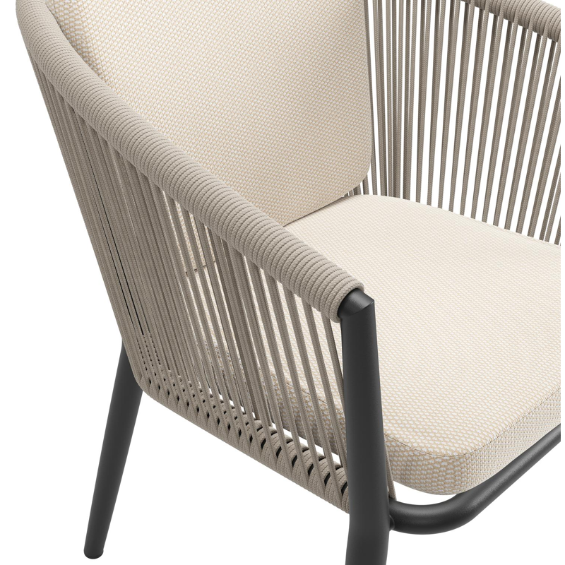 Orso tuinstoel in zwart aluminium en beige verticaal geweven ronde rope met zitkussen in All Weather Sunbrella® Luxe Lopi Antique
