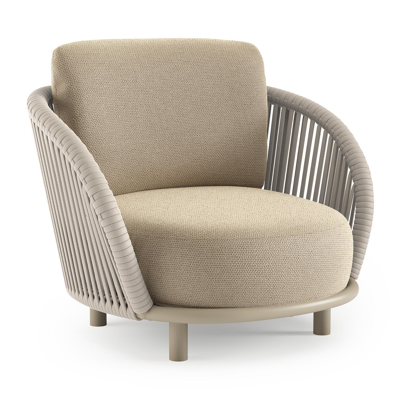 Fauteuil de jardin Lupino en aluminium beige et corde large plate de luxe tissée verticalement beige et coussins en all weather cosytica althea camel