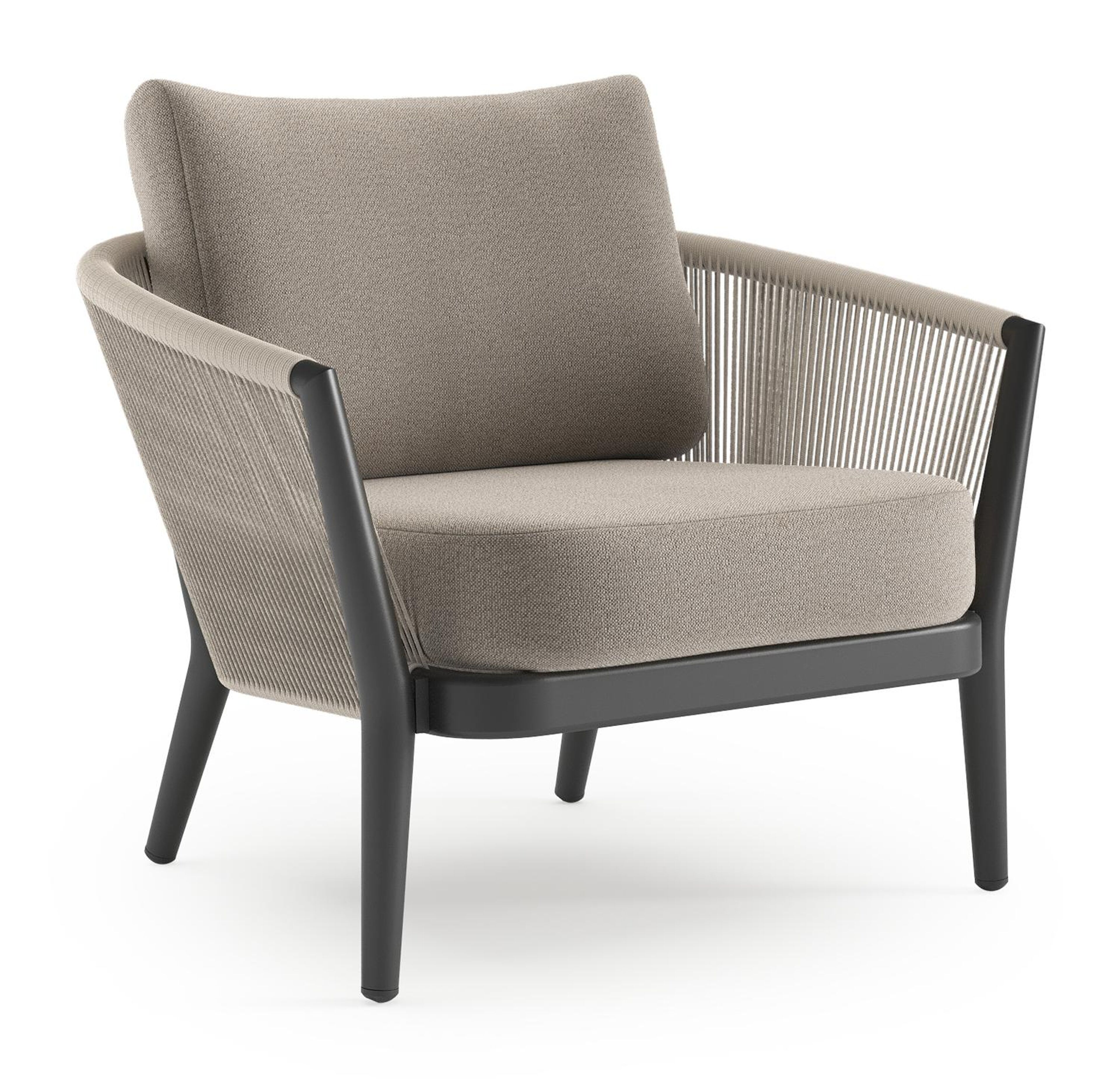 Orso loungestoel in zwart aluminium en beige verticaal geweven ronde rope met Savane Coconut all weather sunbrella® luxe kussen