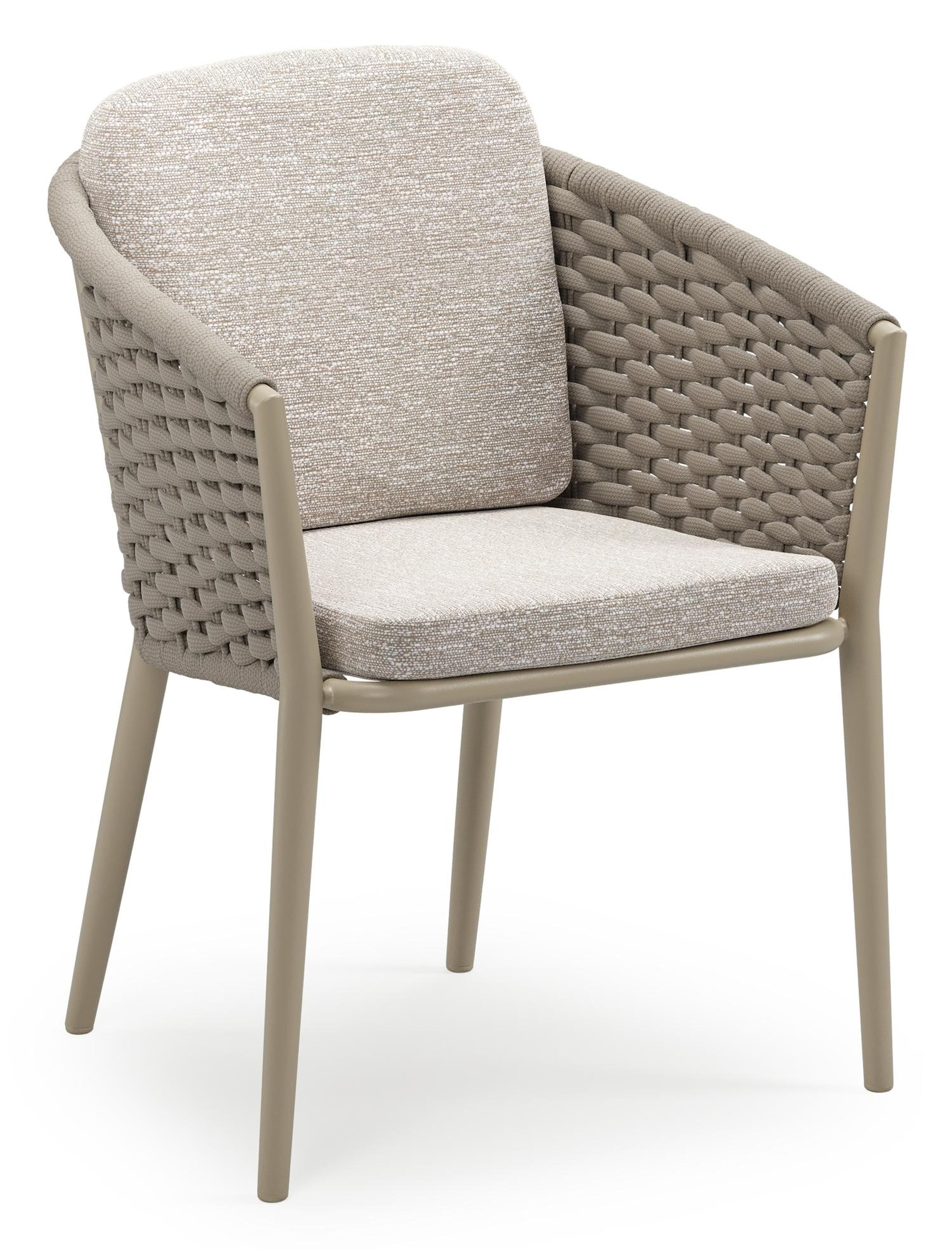 Orso stapelbare tuinstoel in beige aluminium en beige horizontaal geweven ronde rope met stoelkussen in All Weather Sunbrella® Luxe Tundra Sand
