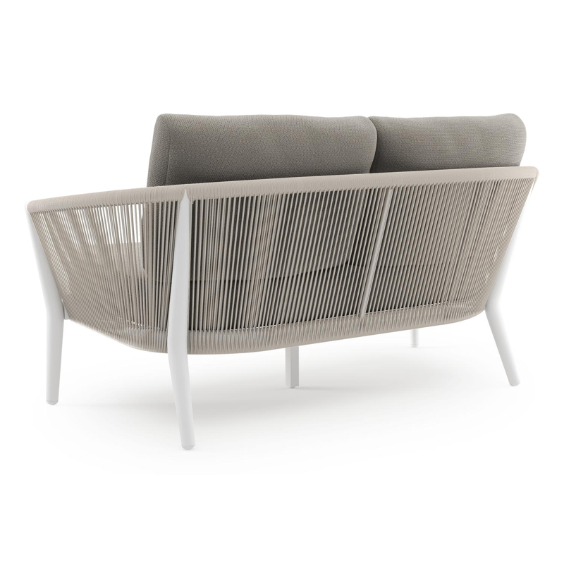 Orso loungebank in wit aluminium en beige verticaal geweven ronde rope met Lopi Silver all weather sunbrella® luxe kussen