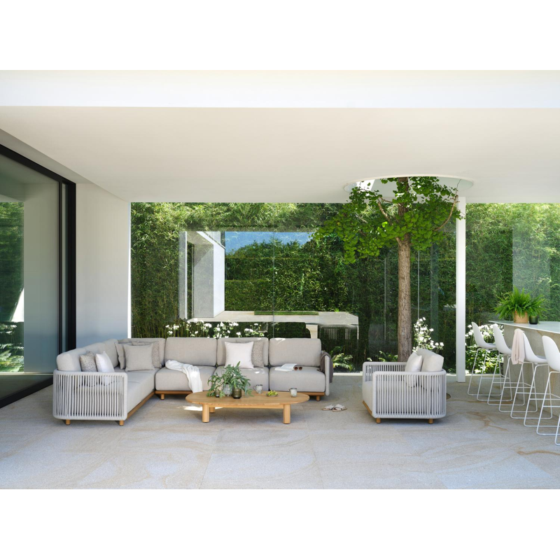 Organo loungehoek in teak en beige verticaal geweven luxe vlakke rope met althea chalk All Weather Cosytica kussens