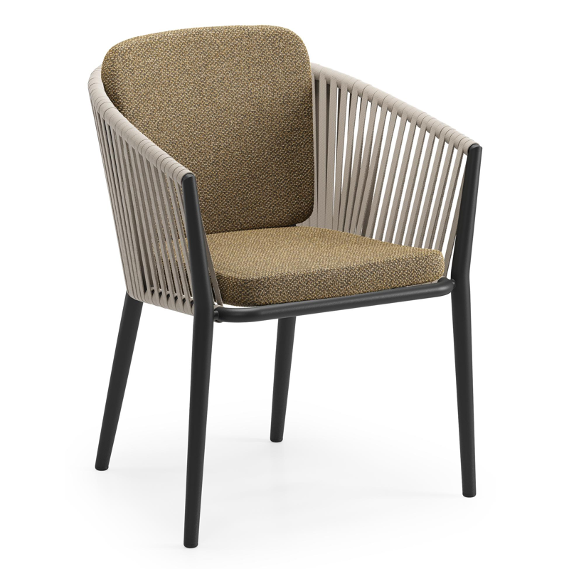Chaise de jardin Orso en aluminium noir et corde plate tissée verticalement beige avec coussin en All Weather Cosytica Madagascar Walnut