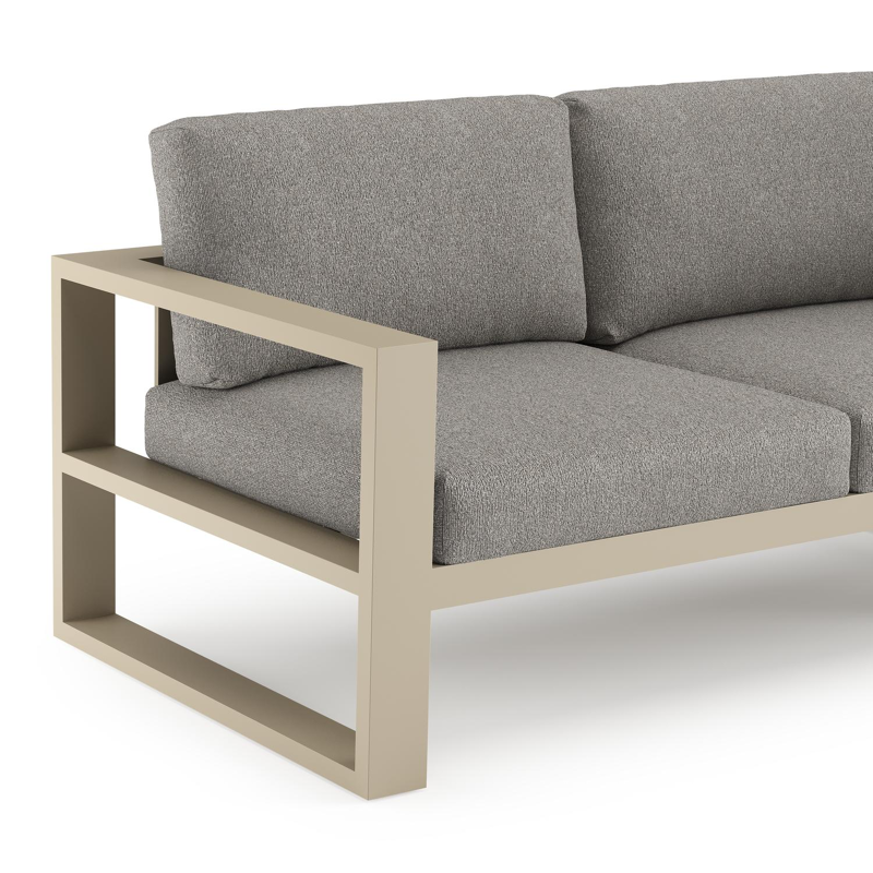 Verato loungehoek in beige aluminium met tundra charcoal all weather sunbrella® luxe kussen