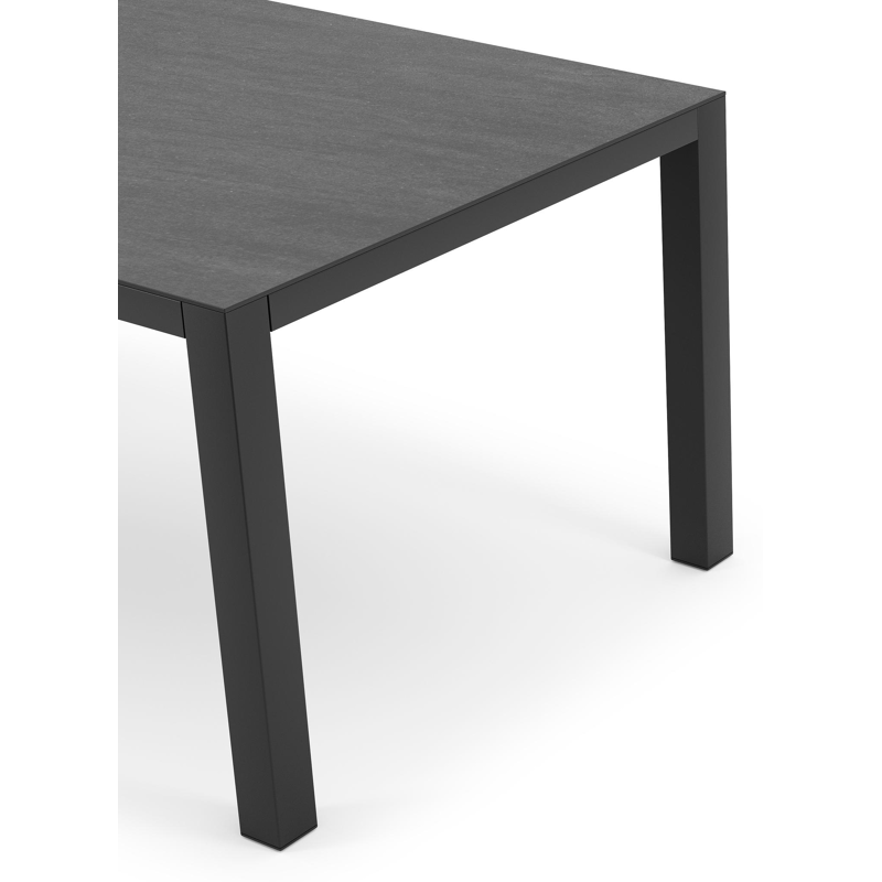 Como tuintafel in zwart aluminium en volkeramiek basalt black - L 160 x B 100 x H 75 cm