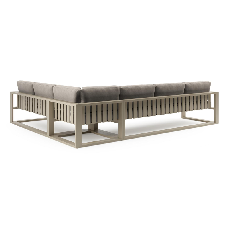 Verato loungehoek in beige aluminium met savane coconut all weather sunbrella® luxe kussen