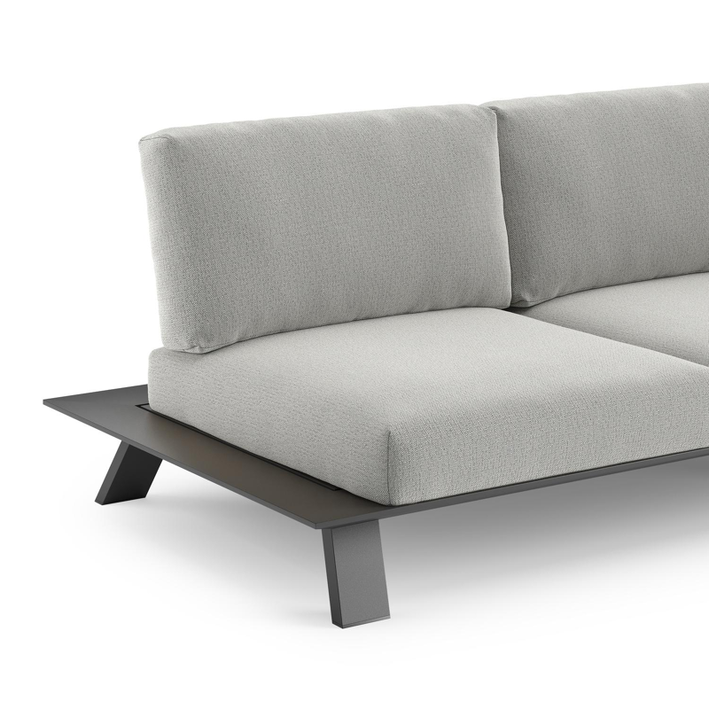 Salon de jardin d'angle Cesano en aluminium noir et coussin en all weather Sunbrella® luxe savane nimbus