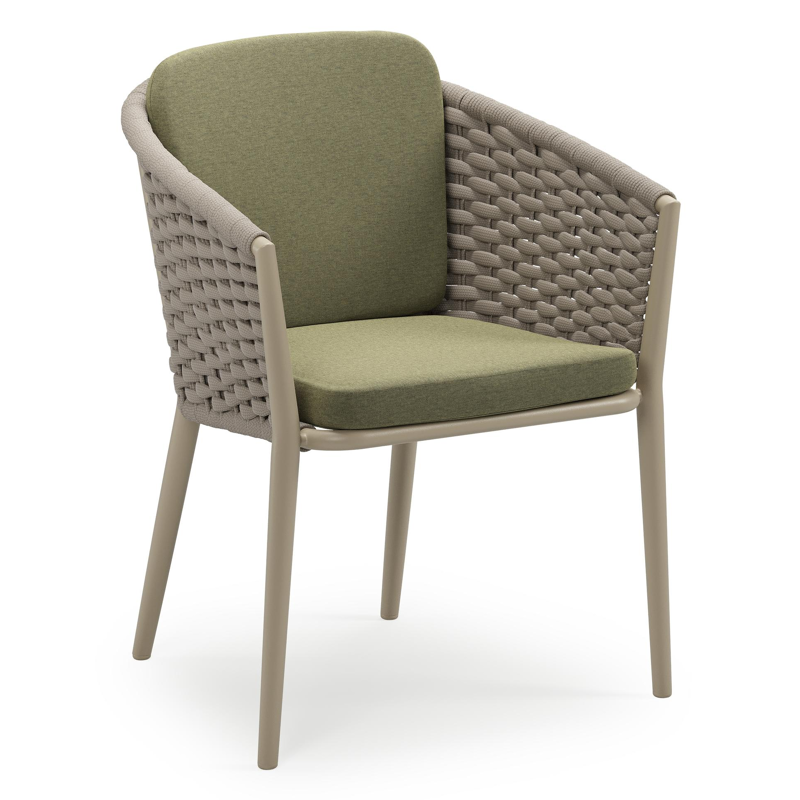 Orso stapelbare tuinstoel in beige aluminium en beige horizontaal geweven ronde rope met stoelkussen in All Weather Sunbrella® Luxe Heritage Leaf