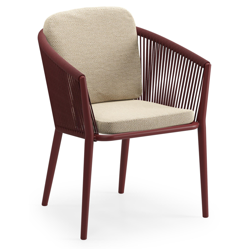 Orso tuinstoel in ruby aluminium en ruby verticaal geweven ronde rope met luxe zitkussen in All Weather Cosytica Althea Camel