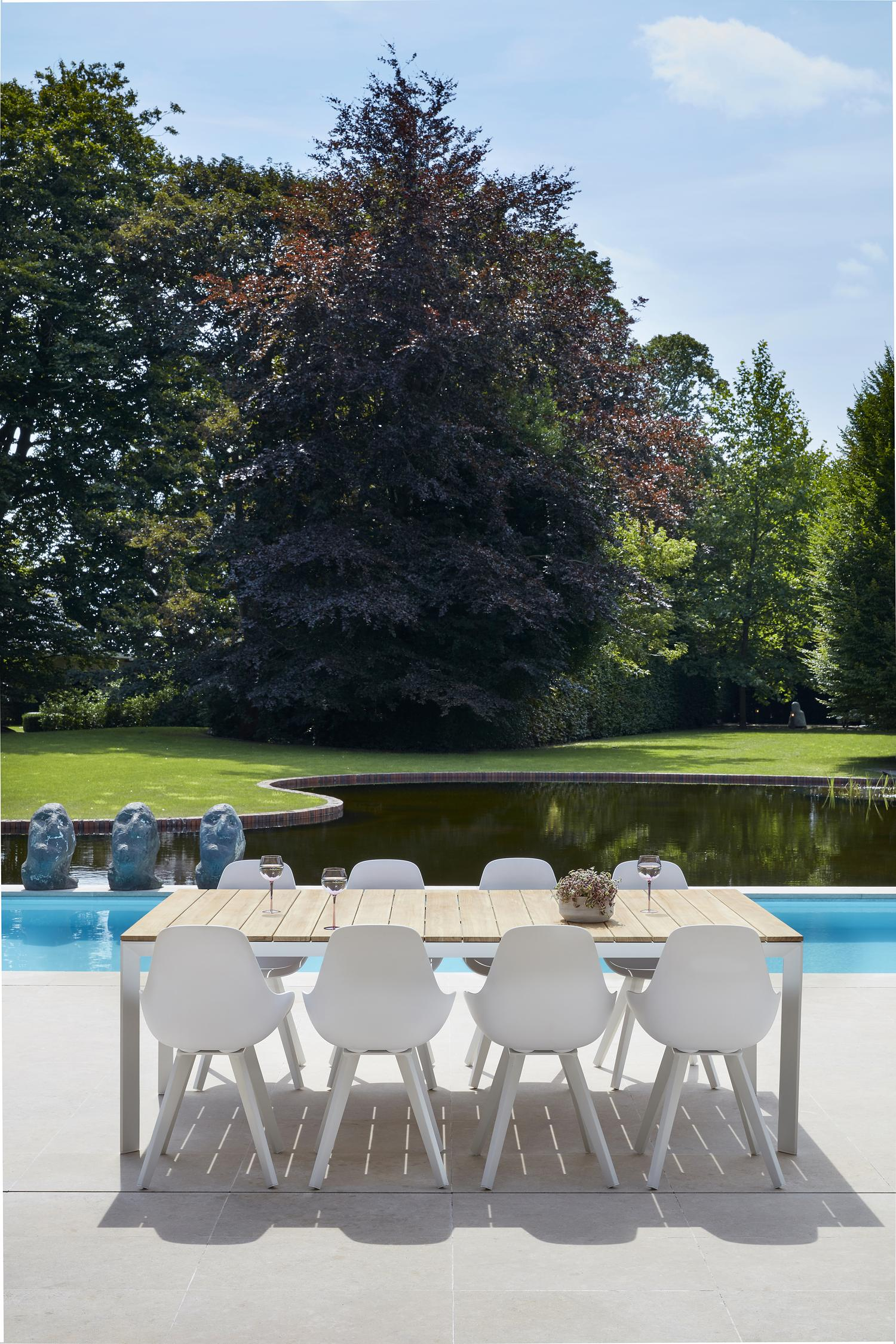 Mesa tuinstoel in wit aluminium en wit kunststof