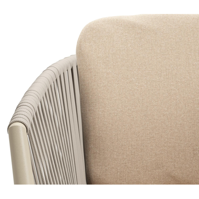 Chaise de jardin Orso en aluminium beige et corde plate tissée verticalement beige avec coussin luxe en All Weather Sunbrella® Luxe Natte Heather Beige
