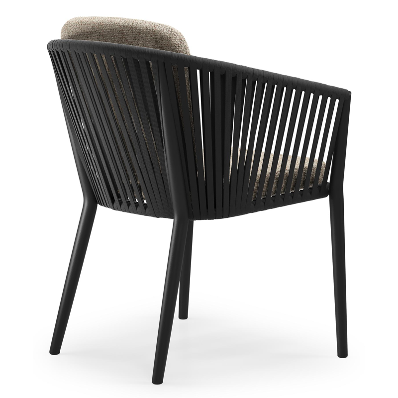 Orso tuinstoel in zwart aluminium en zwart verticaal geweven vlakke rope met zitkussen in All Weather Cosytica Bora Jungle