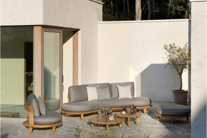 Bomero loungebank in teak met firenze earth all weather solica kussen