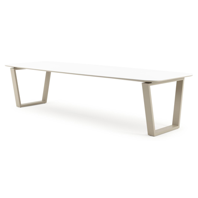 Pagino tuintafel bootvorm in beige aluminium en volkeramiek Arctic White - L 315 x B 115 x H 73 cm