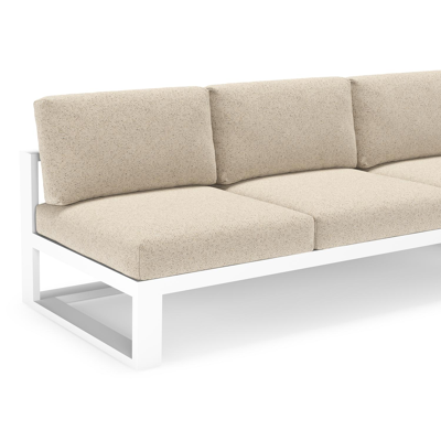 Verato loungehoek in wit aluminium met bora desert all weather cosytica kussen