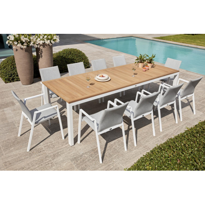Trente tuinset in wit aluminium en teak naturel tafelblad met 10 stapelbare Madura tuinstoelen