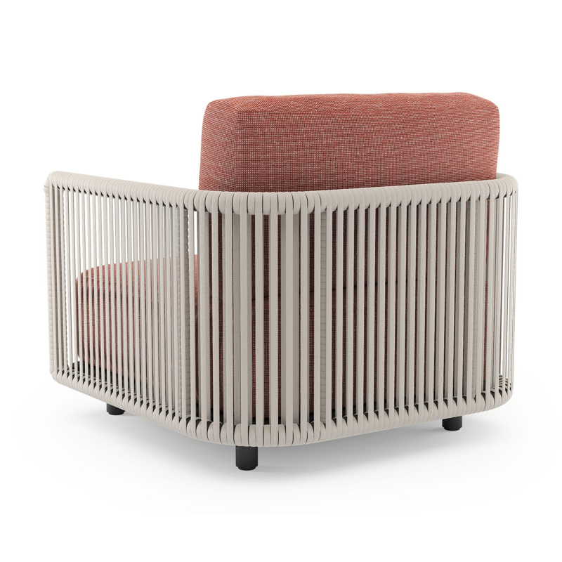 Fauteuil de jardin Organo en aluminium noir et corde luxe plate tissée verticalement beige et coussin en all weather Sunbrella® luxe slow alezan