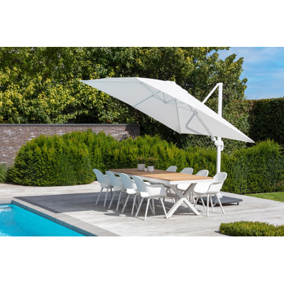 Avola zweefparasol met tiltfunctie in wit aluminium met wit polyester parasoldoek - L1: 300 x L2: 300 cm (met voet)