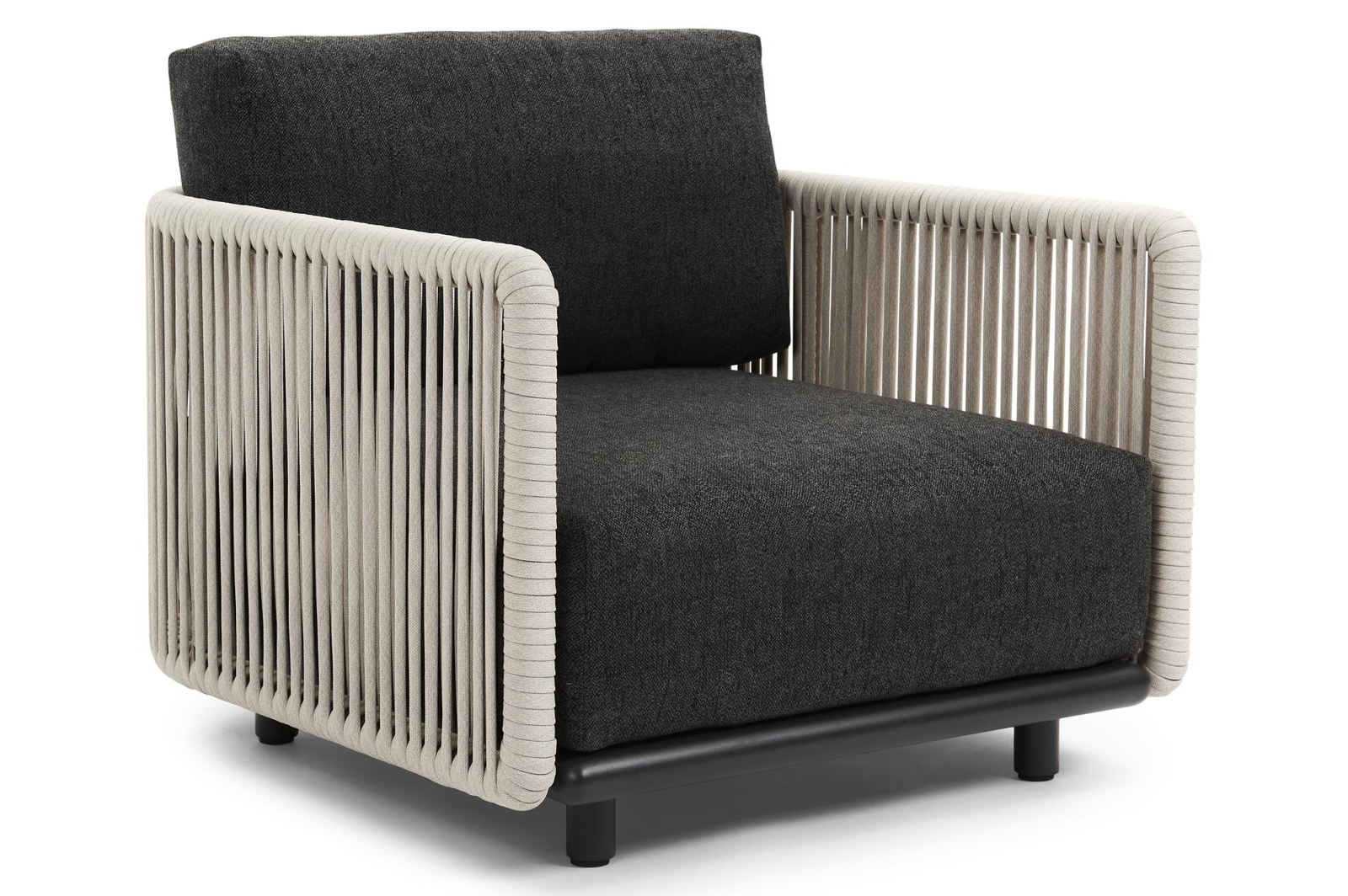 Organo loungestoel 1-zit in zwart aluminium en beige verticaal geweven luxe vlakke rope met chartres sooty all weather sunbrella® luxe kussen