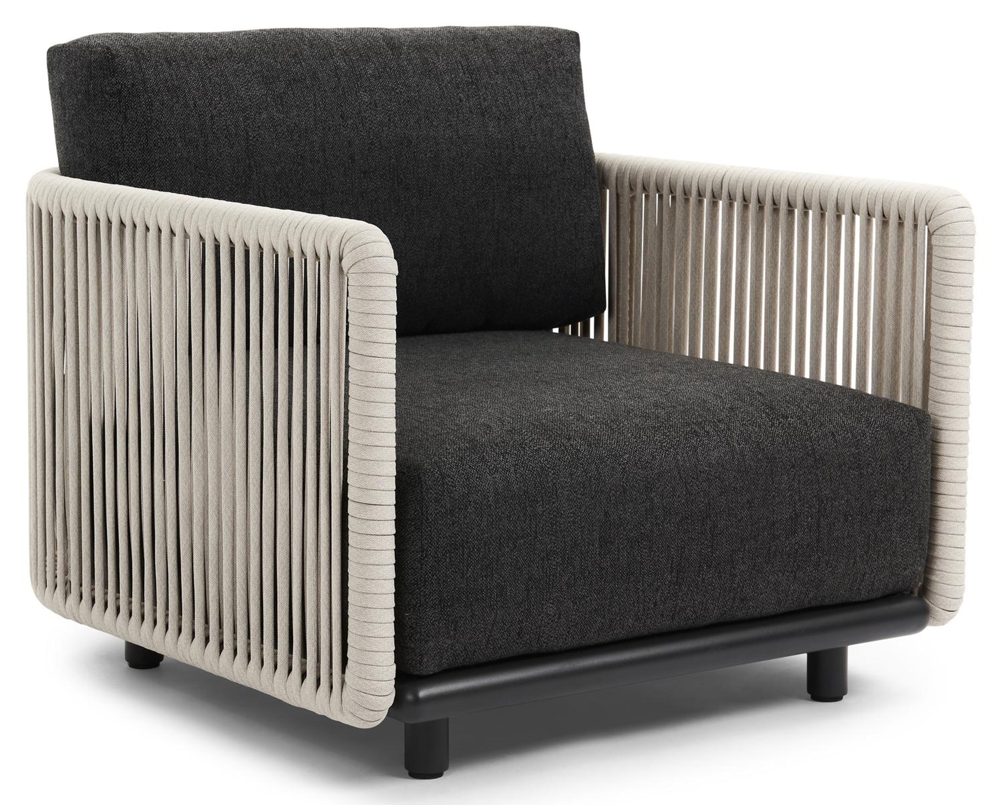Organo loungestoel 1-zit in zwart aluminium en beige verticaal geweven luxe vlakke rope met chartres sooty all weather sunbrella® luxe kussen