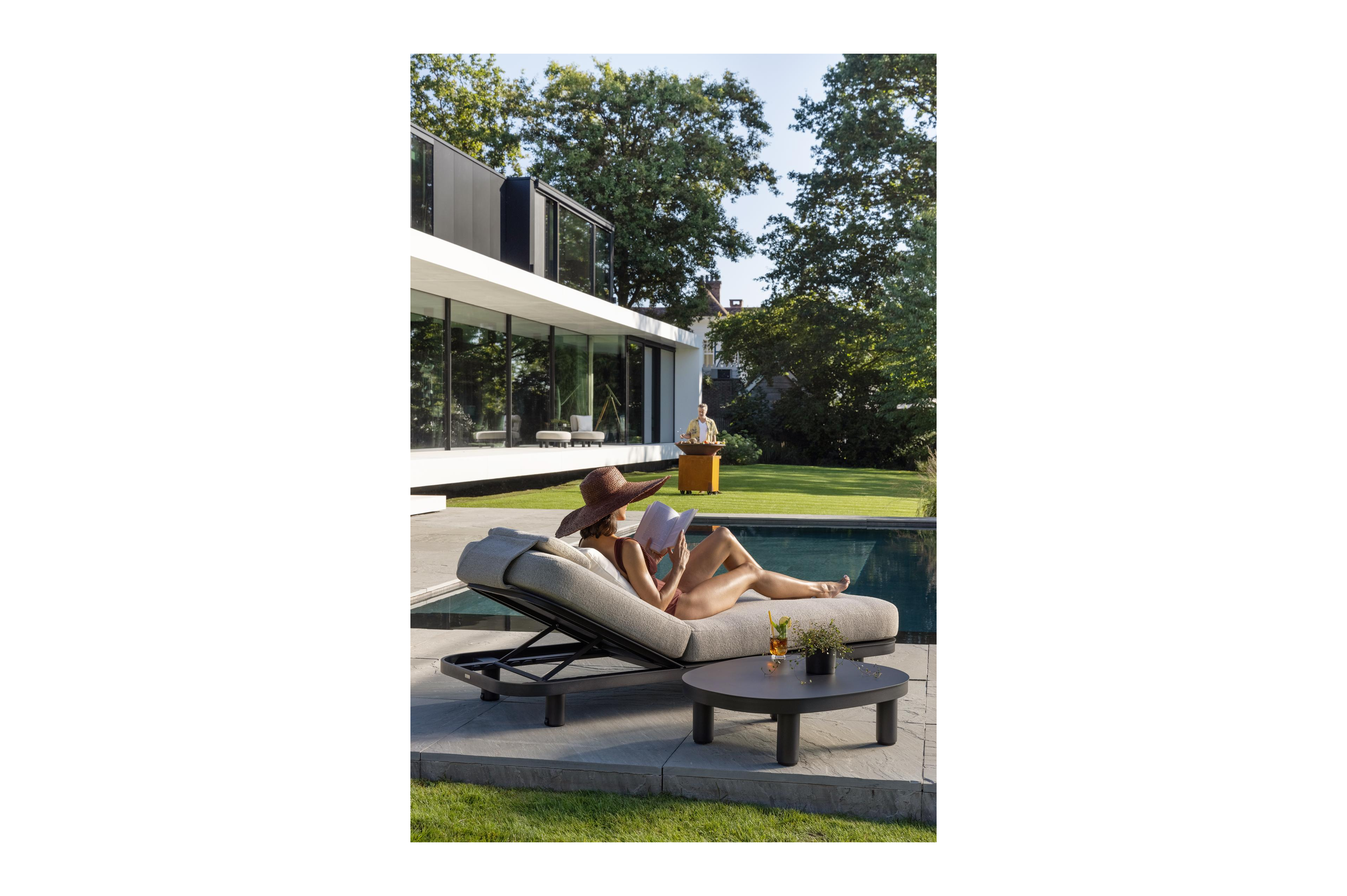 Donato loungetafel in zwart aluminium - L 91 x B 76 x H 25 cm