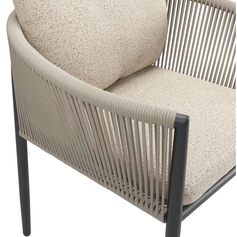 Organo tuinstoel in zwart aluminium en zwart verticaal geweven ronde rope met stoelkussen in All Weather Cosytica Marbella Beige