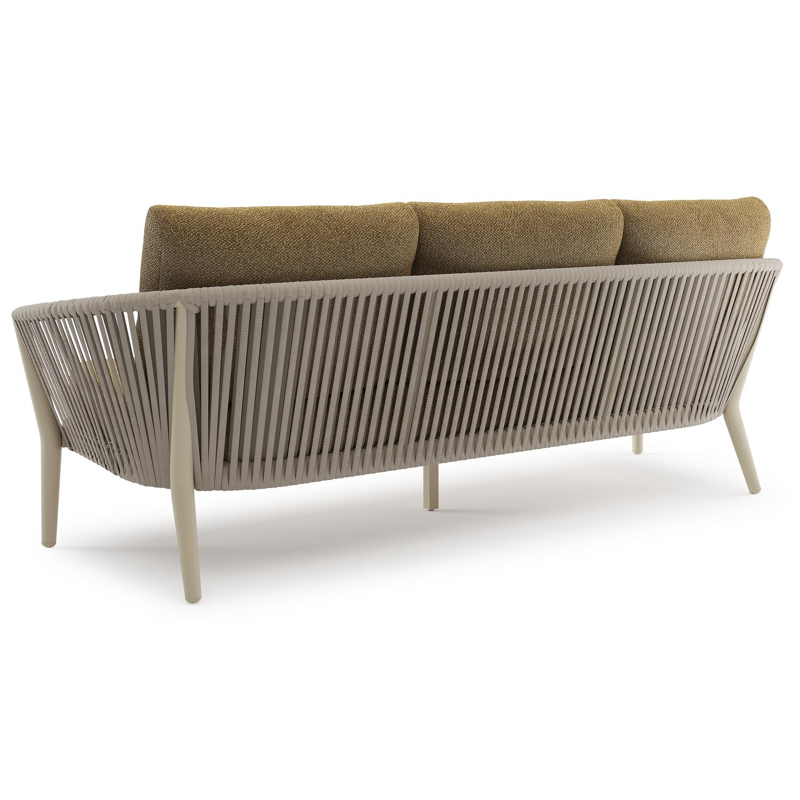 Orso loungebank in beige aluminium en beige verticaal geweven luxe vlakke rope met Madagascar Walnut all weather cosytica kussen