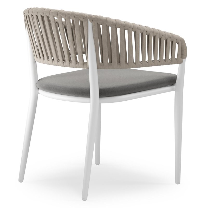 Tolfa stapelbare tuinstoel in wit aluminium en beige verticaal geweven luxe vlakke brede rope met stoelkussen in All Weather Sunbrella® Luxe Natte Charcoal Chine