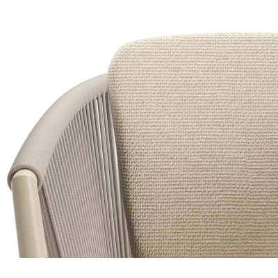 Orso stapelbare tuinstoel in beige aluminium en beige vierkant geweven ronde rope met kussen in All Weather Cosytica Althea Chalk