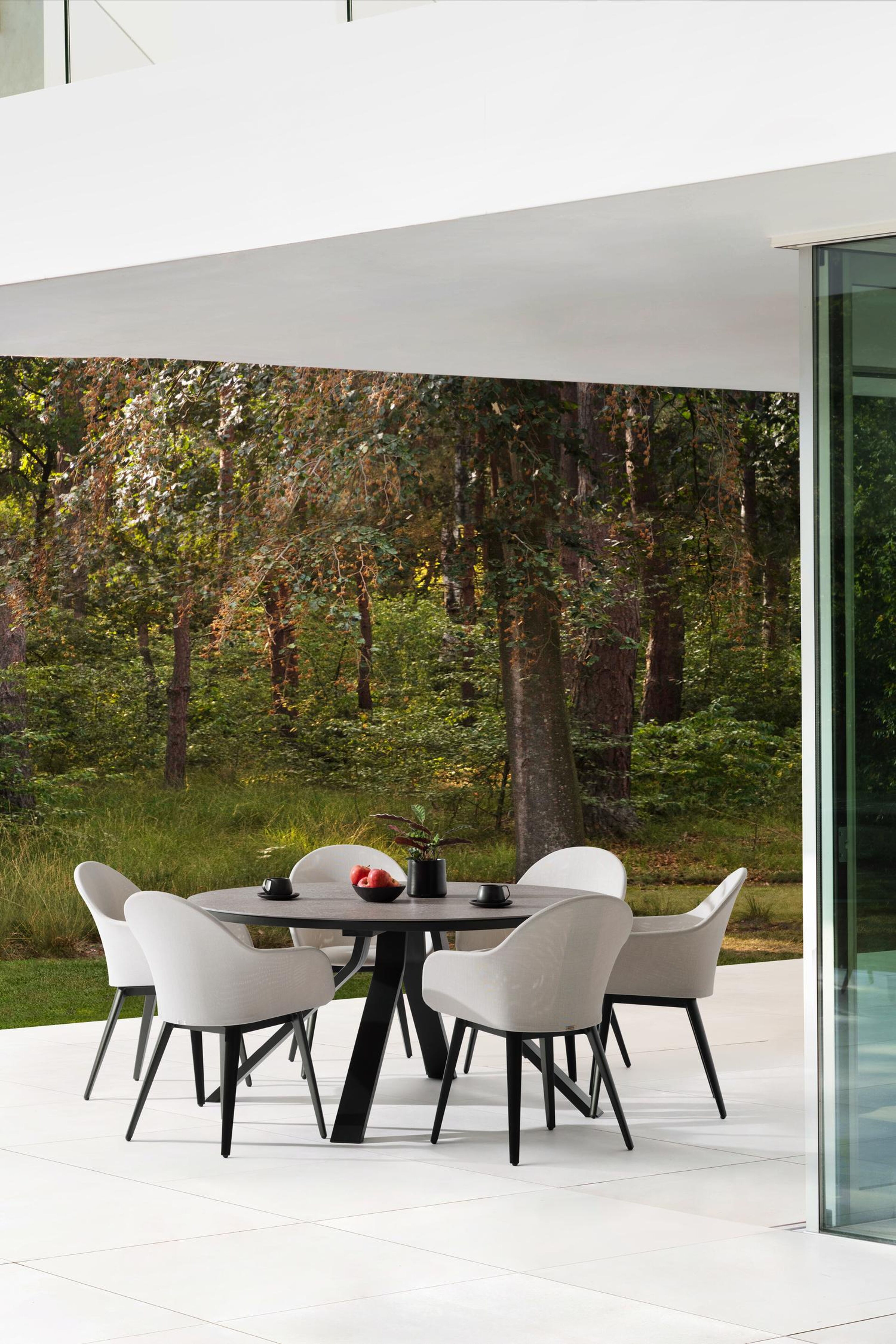 Cesano tuinstoel in zwart aluminium en beige dubbele textilene