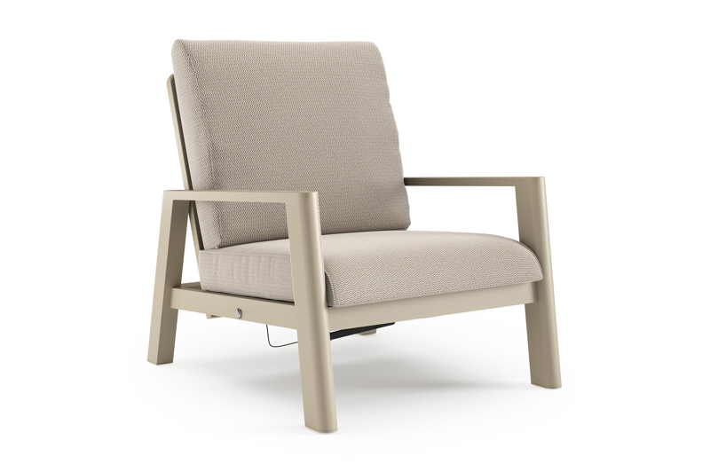 Cirello loungestoel in beige aluminium met lopi fossil all weather sunbrella® luxe kussen
