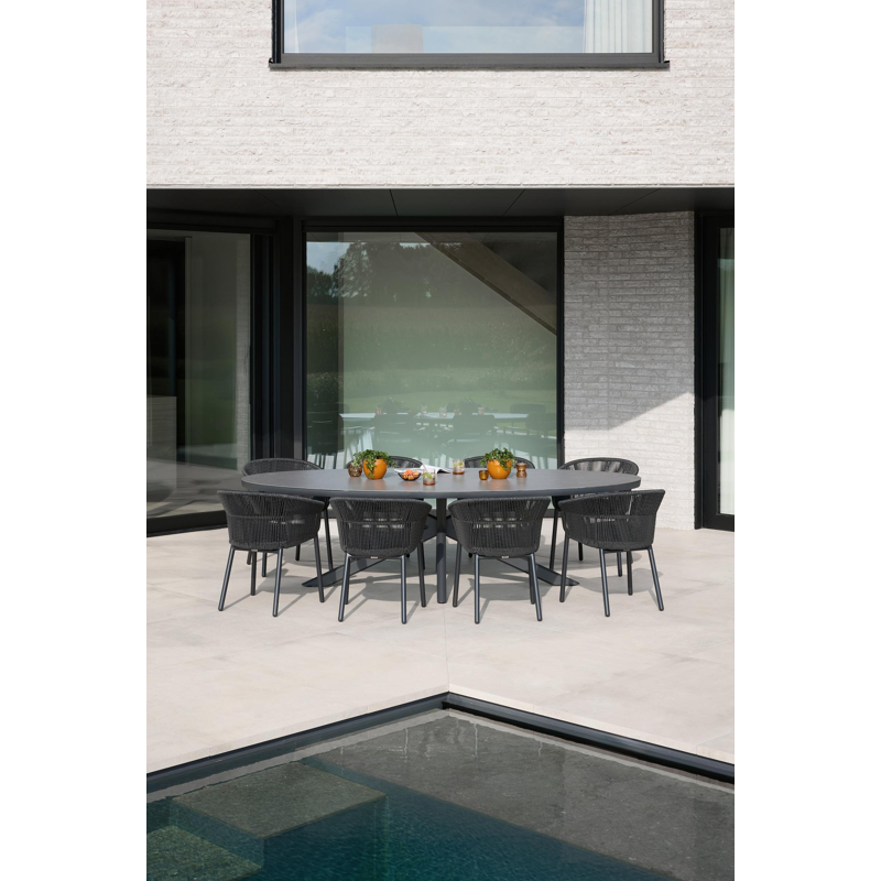 Matera stapelbare tuinstoel in zwart aluminium en zwart gedraaide ronde wicker met kussen in sky black weather+ softtouch