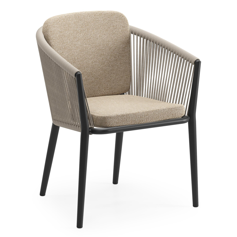 Chaise de jardin Orso en aluminium noir et corde ronde tissée verticalement beige avec coussin en All Weather Cosytica Madagascar Oak