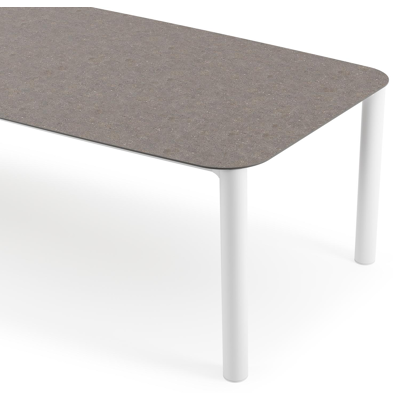 Table de jardin Orso forme de bateau en aluminium blanc et céramique pleine Wulong - Lg. 315 x Lrg. 115 x Haut. 75 cm