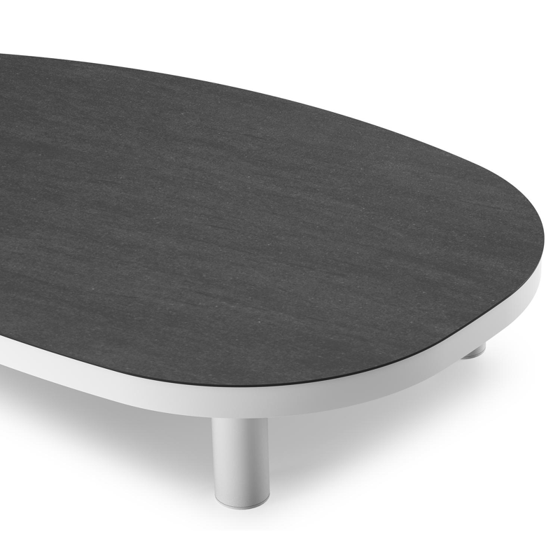 Donato loungetafel organisch in wit aluminium en volkeramiek Basalt Black - L 151 x B 90 x H 25 cm