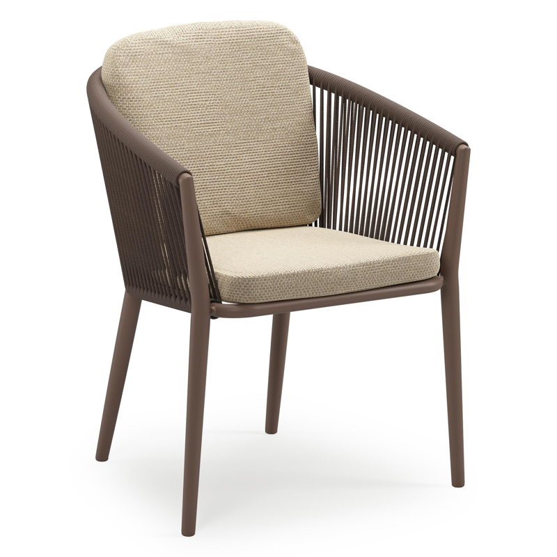 Chaise de jardin empilable Orso en aluminium taupe et corde ronde tissée verticalement taupe avec coussin en All Weather Cosytica Althea Camel
