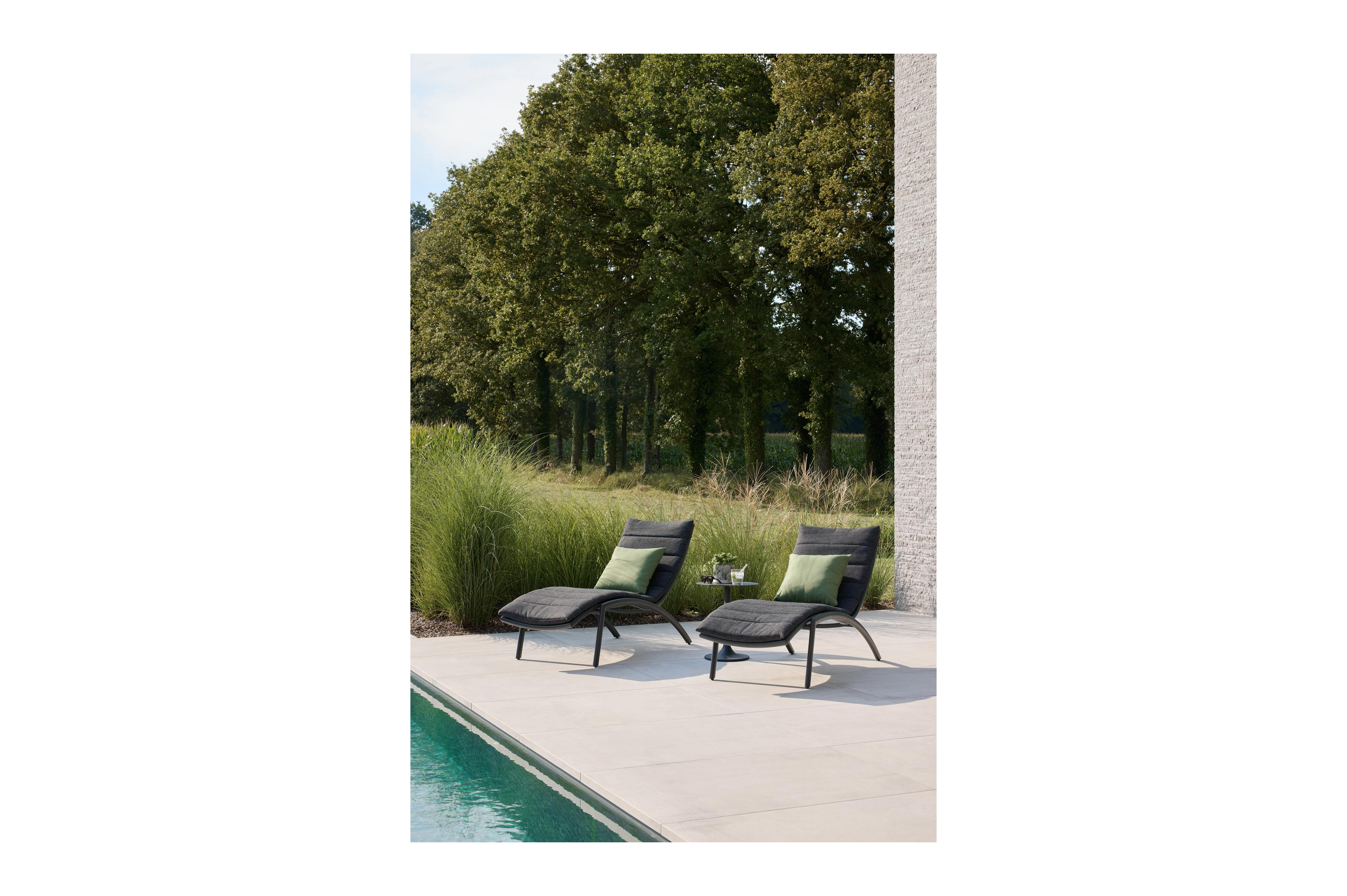 Siena ligbed in zwart aluminium en zwart textilene