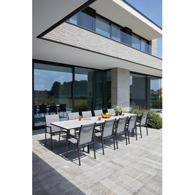 table de jardin extensible Ceramo en aluminium noir avec plateau de table en céramique pleine - L 220 x l 106 cm