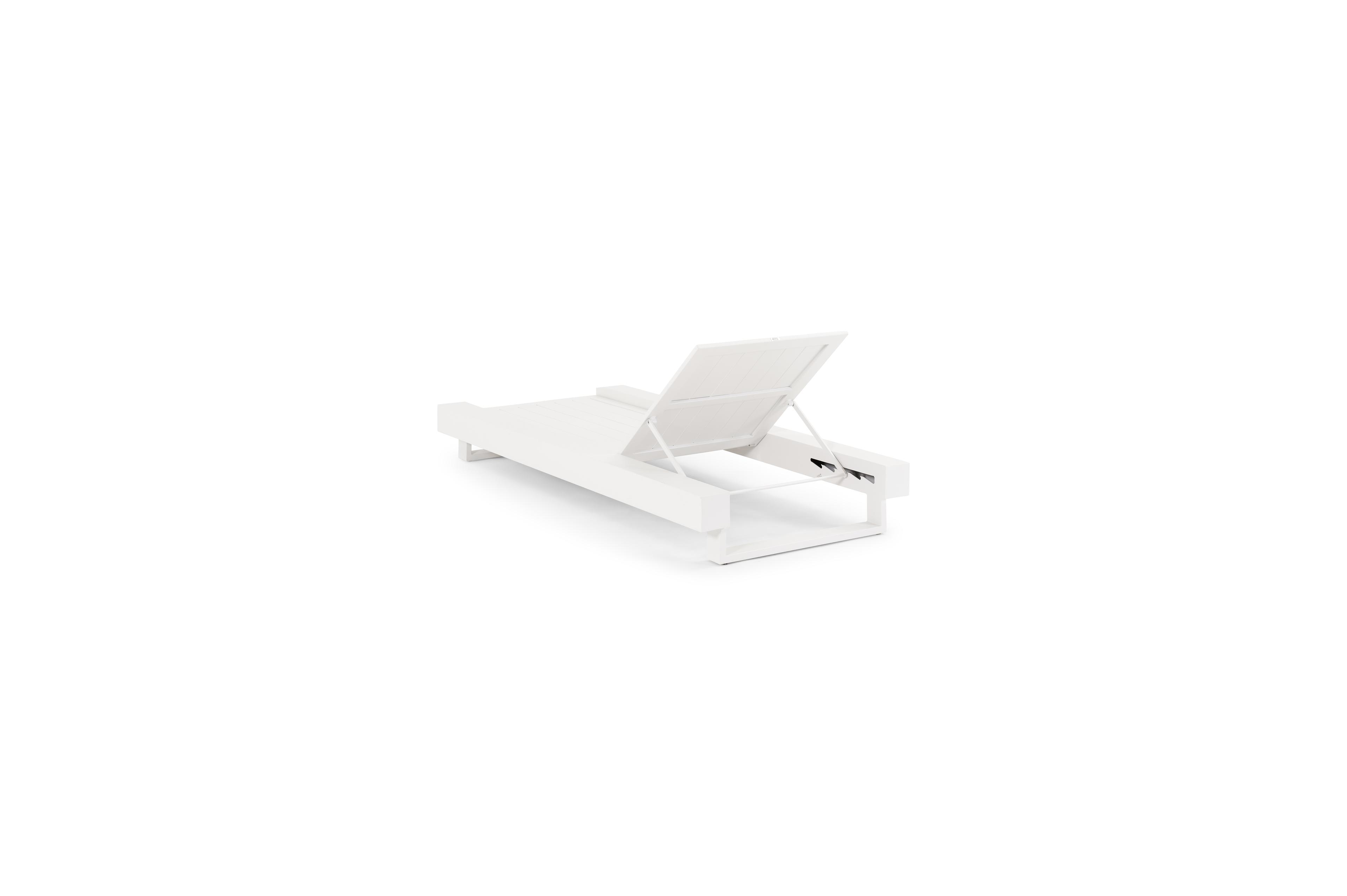 Nano verstelbaar ligbed in wit aluminium met natte charcoal chine all weather sunbrella® luxe kussen